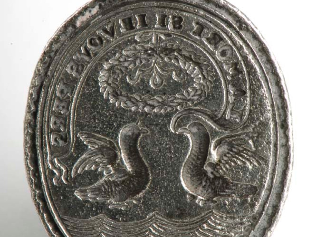 a close up of a coin