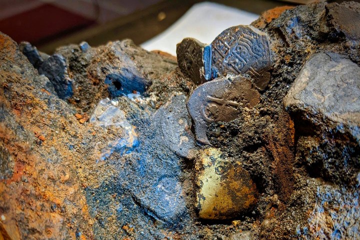 a close up of a rock